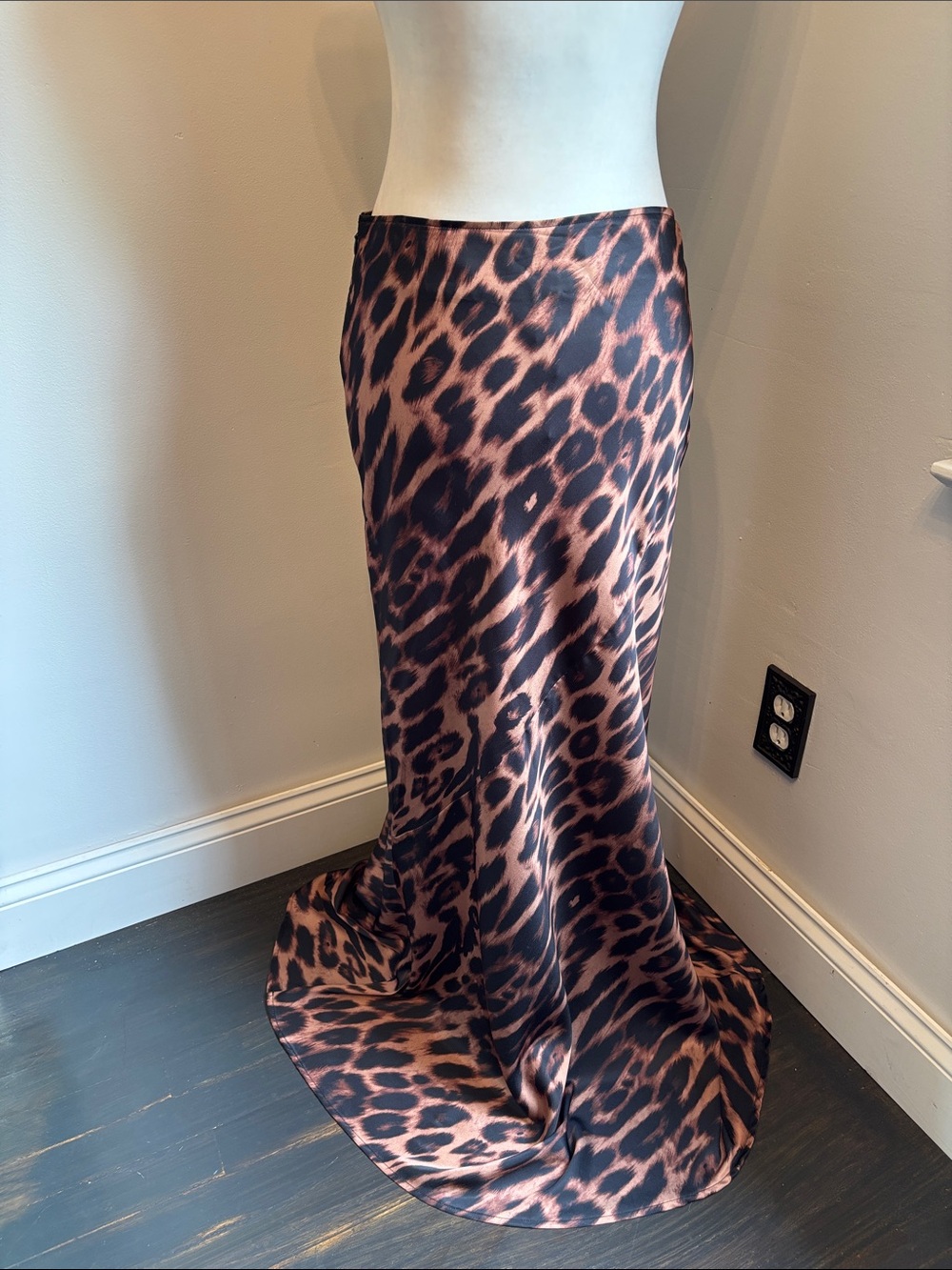 Commense Slim Leopard Print Maxi Skirt Black Brown NWT - Picture 9 of 12